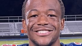 Dundee-Crown’s Kadin Malone, Ikey Grzynkowicz each score 3 TDs in big win over Crystal Lake Central