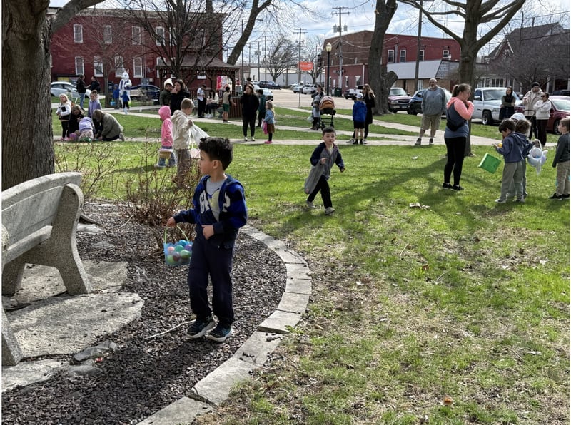 Photos from the 2026 Mendota YMCA Easter egg hunt.