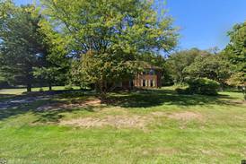 Sale closed in St. Charles: $775,000 for a single-family home