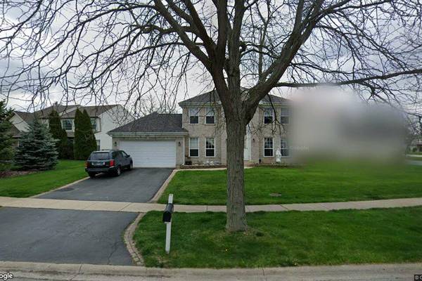 Single-family home sells for $435,000 in Oswego