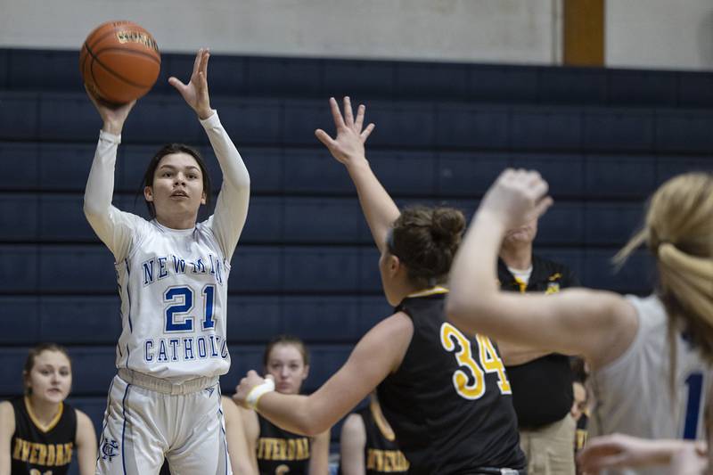 Newman’s Madison Duhon puts up a shot against Riverdale Thursday, Feb. 2, 2023.