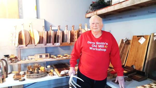 Mount Carroll woodworker keeps busy – he woodn’t have it any other way