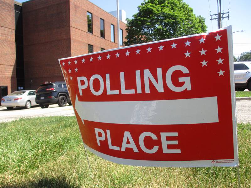 Early voting is underway at the Kendall County Office Building, 111 W. Fox St. in Yorkville. (Mark Foster -- mfoster@shawmedia.com)