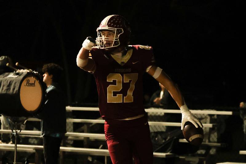 Morris’ Jack Wheeler celebrates his touchdown catch against Highland on Saturday, Nov. 9, 2024 in Morris.