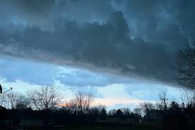 Tornado warning issued for southeastern DeKalb County until midnight Friday