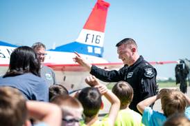 Photos: F-16 Viper Demo aircraft arrive in Peru 