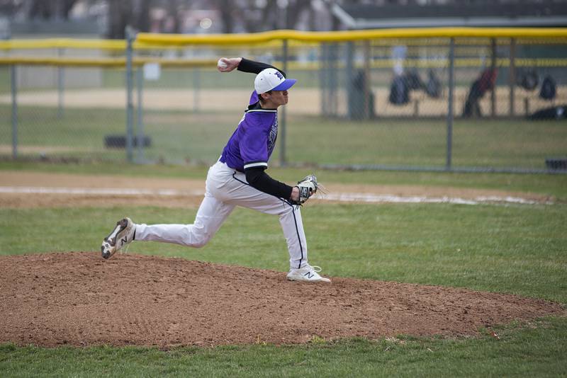 Dixon's Gage Burdick throws a pitch against Oregon Tuesday, April 5, 2022.