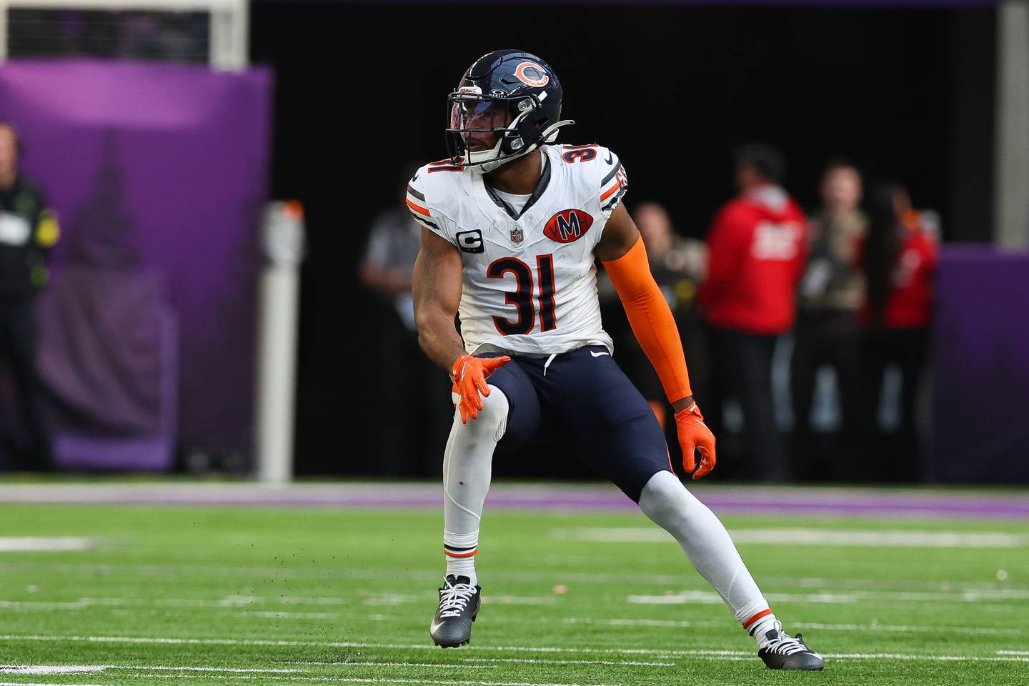Chicago Bears free safety Kevin Byard moves across the field against the Minnesota Vikings during the second half of an NFL football game Sunday, Nov. 16, 2025 in Minneapolis. (AP Photo/Stacy Bengs)
