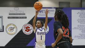 Jadyn Long, Plano catch fire late to run away from Sandwich