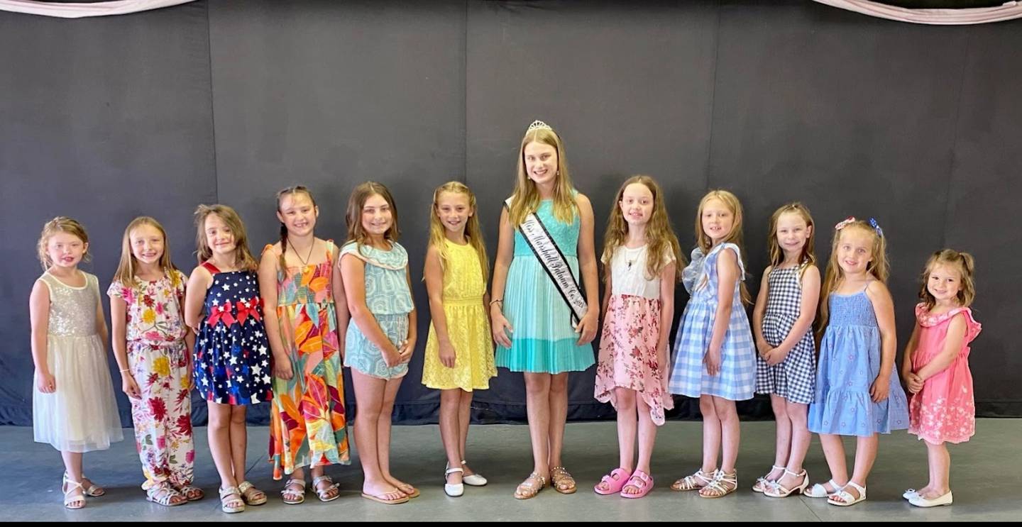 Left to Right: Avalynn McAvoy, Presley Skaggs, Kalysta Hicks, Emily Gifford, Leah Chambers, Trinity Frawley, 2021 Little Miss Anna Poignant, Emilia Mccasky, Payton Newell, Avery Kelly, Olivia Erjavsek, Emma Newell

Not in Picture: Sophie Demerly, Hazel Demerly, Kameron Kolb, Cooper Martin