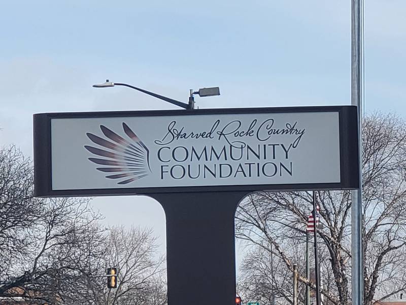 Starved Rock Country Community Foundation will award 10 scholarships to eligible students in the 2021 scholarship season.