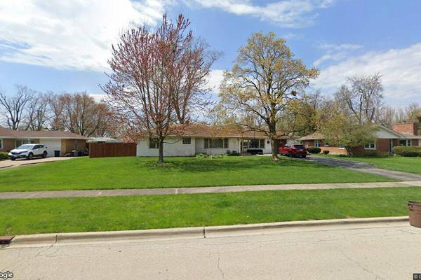 Joliet: Single-family home sells for $325,000