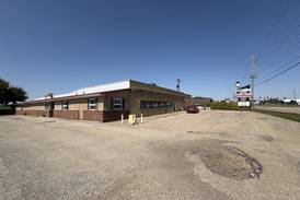 Streator Plan Commission recommends $15K facade grant for Bowl Mor
