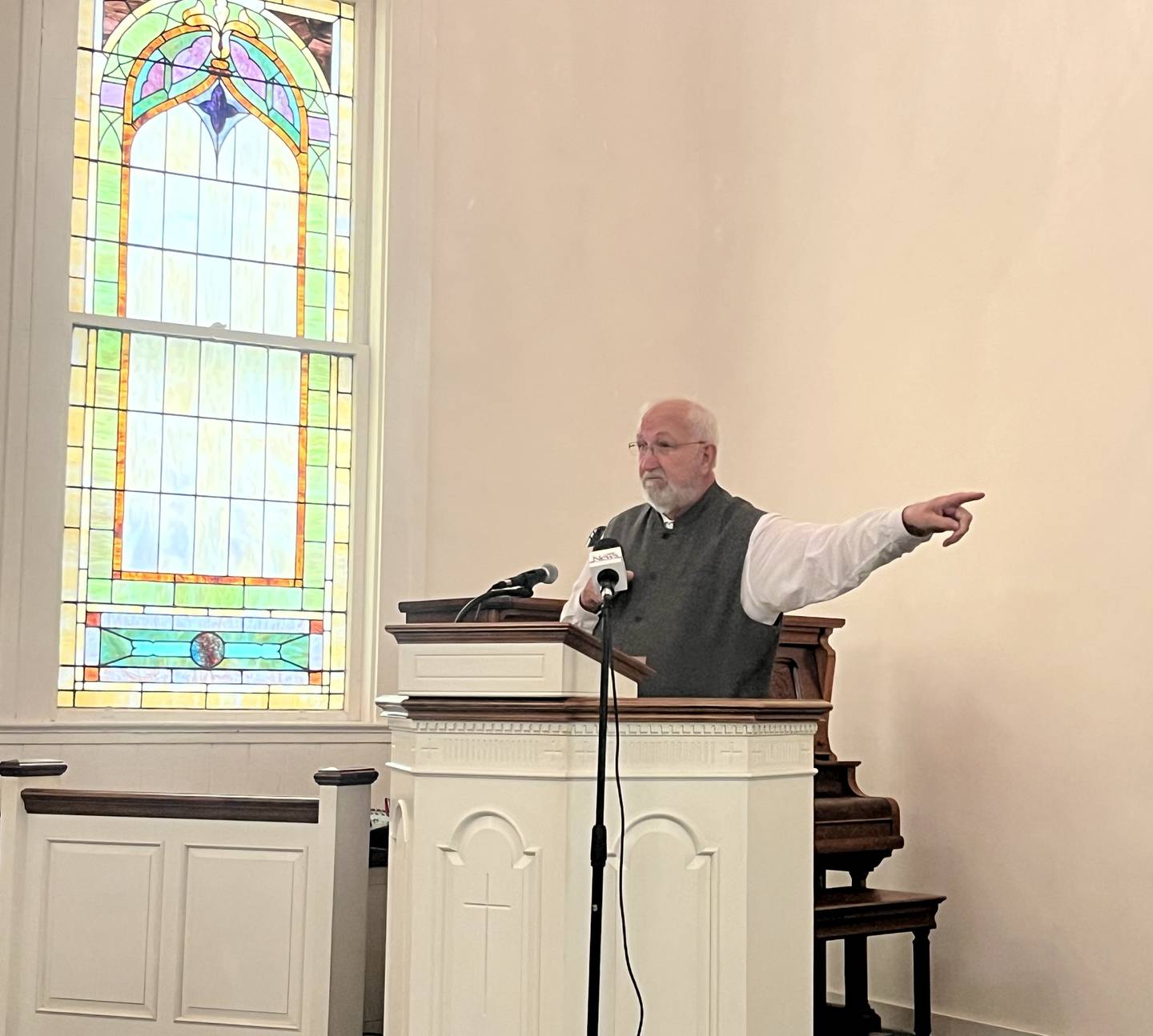 Bill Furry, executive director of the Illinois State Historical Society, explains how brave both the travelers and the hosts of the Underground Railroad stop in Yorkville were at Chapel on the Green in Yorkville on Oct. 24, 2025.