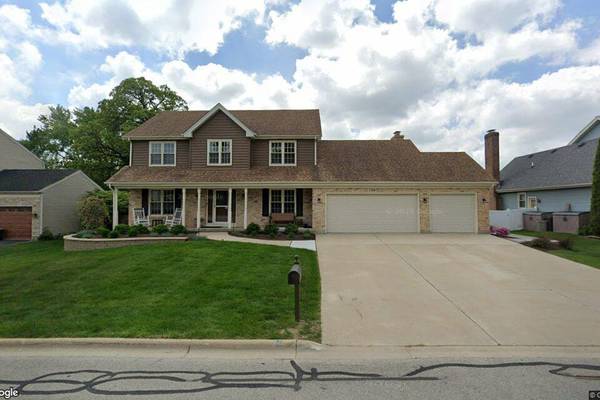 Sale closed in Carol Stream: $565,000 for a single-family home