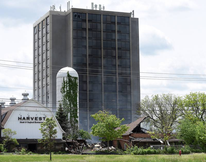 A massive fire that gutted large parts of the shuttered Pheasant Run Resort in St. Charles is contained and substantially extinguished, though fire crews remain on the scene Sunday to ensure the blaze is completely out, fire officials said.