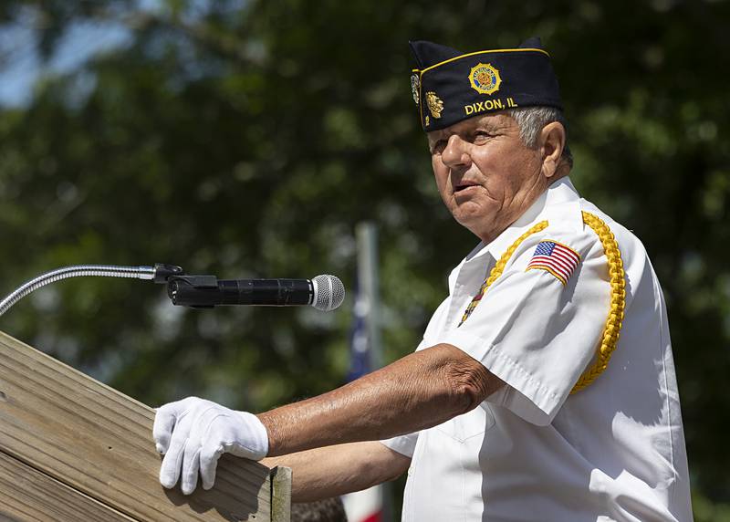 American Legion commander Doug Near opens the ceremony at Oakwood Monday, May 27, 2024 in Dixon.
