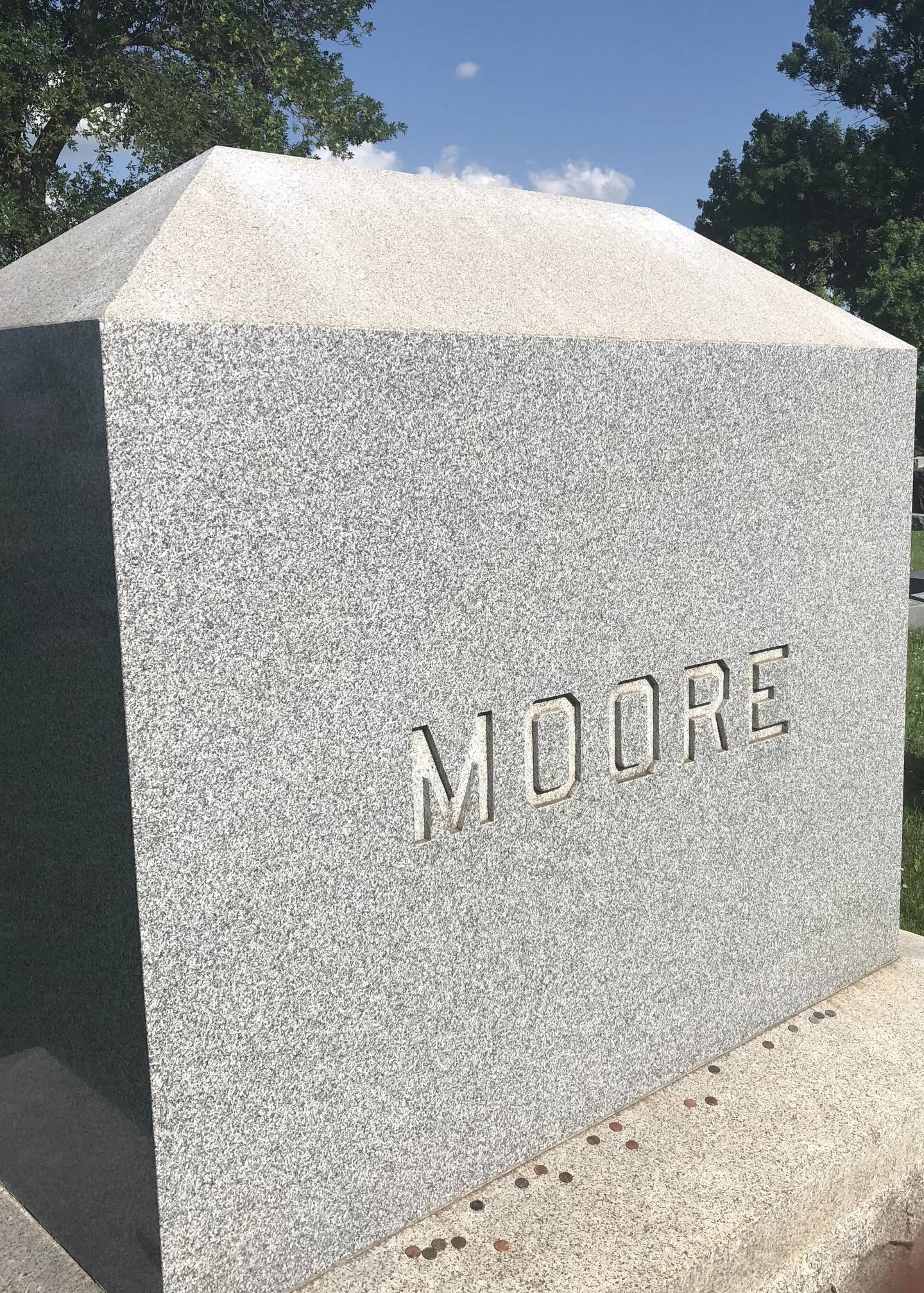 The Moore family headstone in Villisca, Iowa.