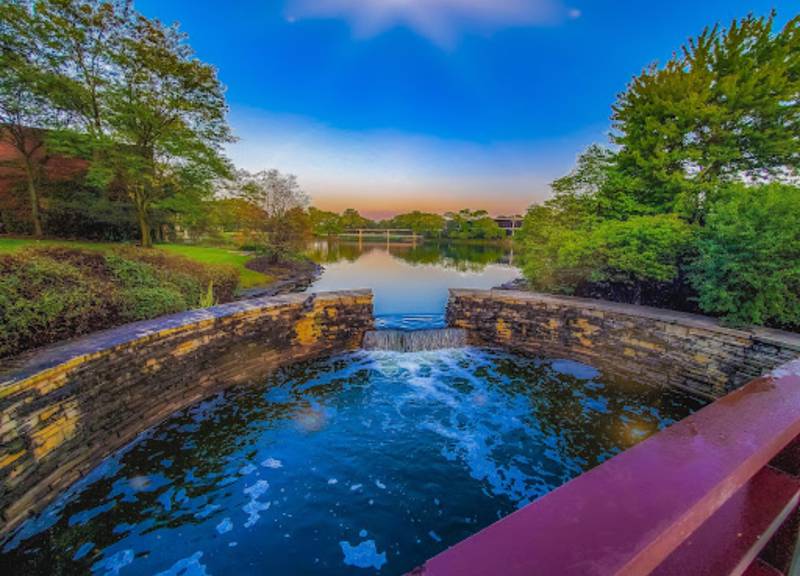 The grounds of the Hyatt Lodge Oak Brook hotel