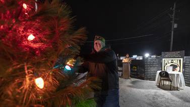 Dixon tree-lighting ceremony at Veterans Memorial Park honors POW/MIAs
