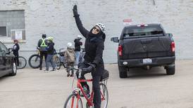 Bicyclists ring in new year with annual ride in Dixon