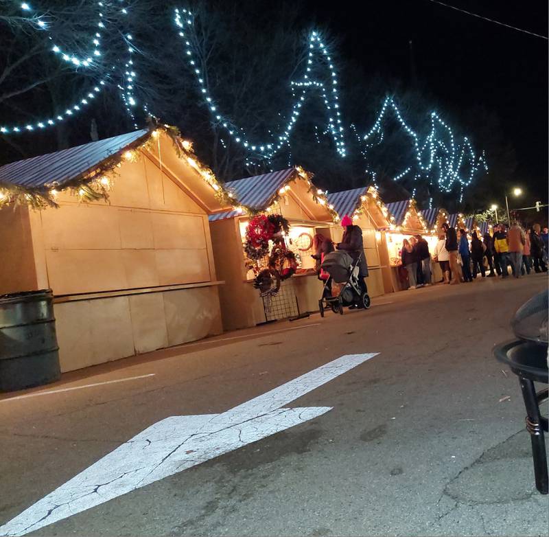 A view of shoppers Friday, Dec. 15, 2023, on Jackson Street during the Chris Kringle Market in Ottawa.