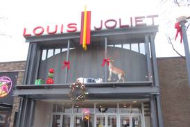 What started brawl at Joliet mall?  Police still looking for answers