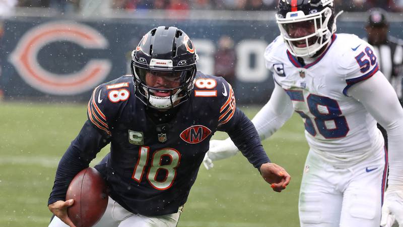 How Caleb Williams used his legs to spark the Bears’ comeback against the Giants