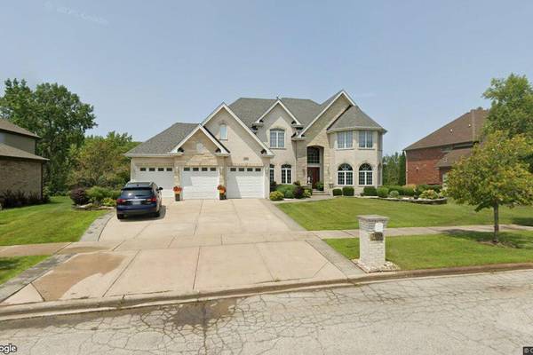 Single-family home in Frankfort goes for $774,900