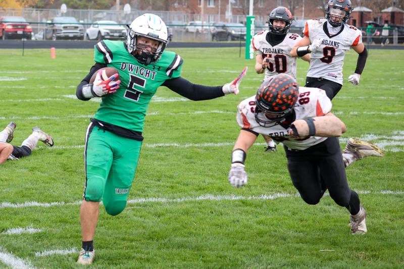 Caiden Nelson of Dwight/Gardner-South Wilmington runs ball on Saturday, November 9, 2024 at Dwight High School in Dwight.