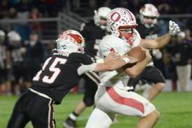 Dixon, Newman get sixth wins: Friday’s Sauk Valley football roundup
