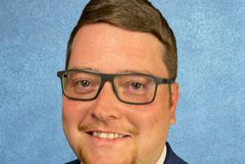 Doctor with Dixon ties sets up family practice at Hammond-Henry’s Colona Clinic