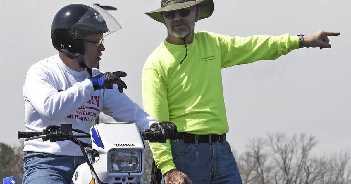 McHenry County drivers encouraged to stay alert, use caution around
