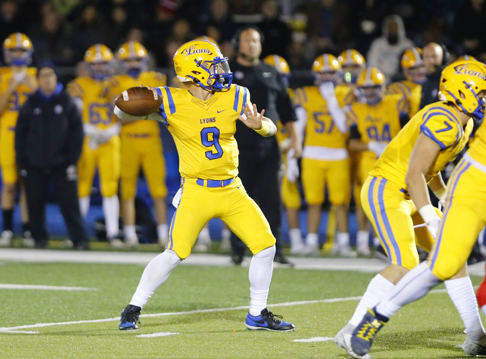 Ryan Jackson’s 2 TD passes, late pooch punt heroics help Lyons hold off