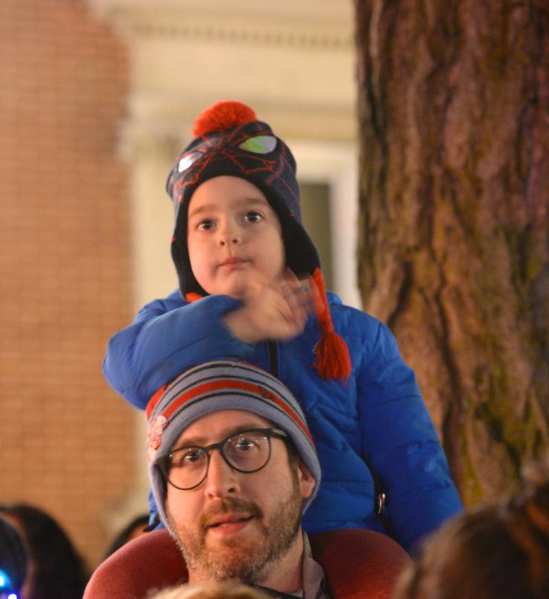 Photos La Grange hosts annual Holiday Walk Shaw Local