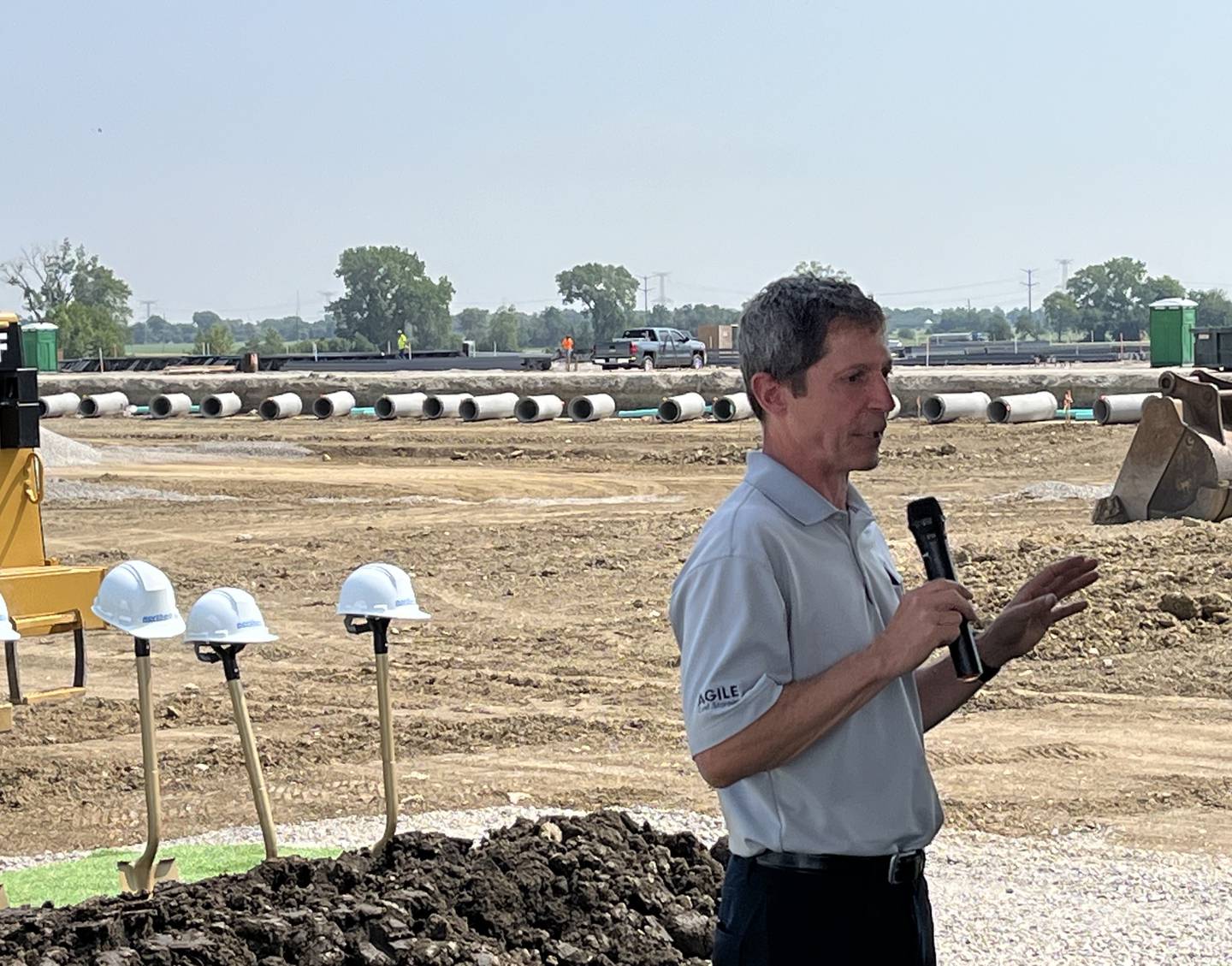 Don Schoenl, president and chief executive officer of Agile Cold Storage, speaks at the groundbreaking ceremony for the new Joliet facility on Thursday, June 20, in Joliet.