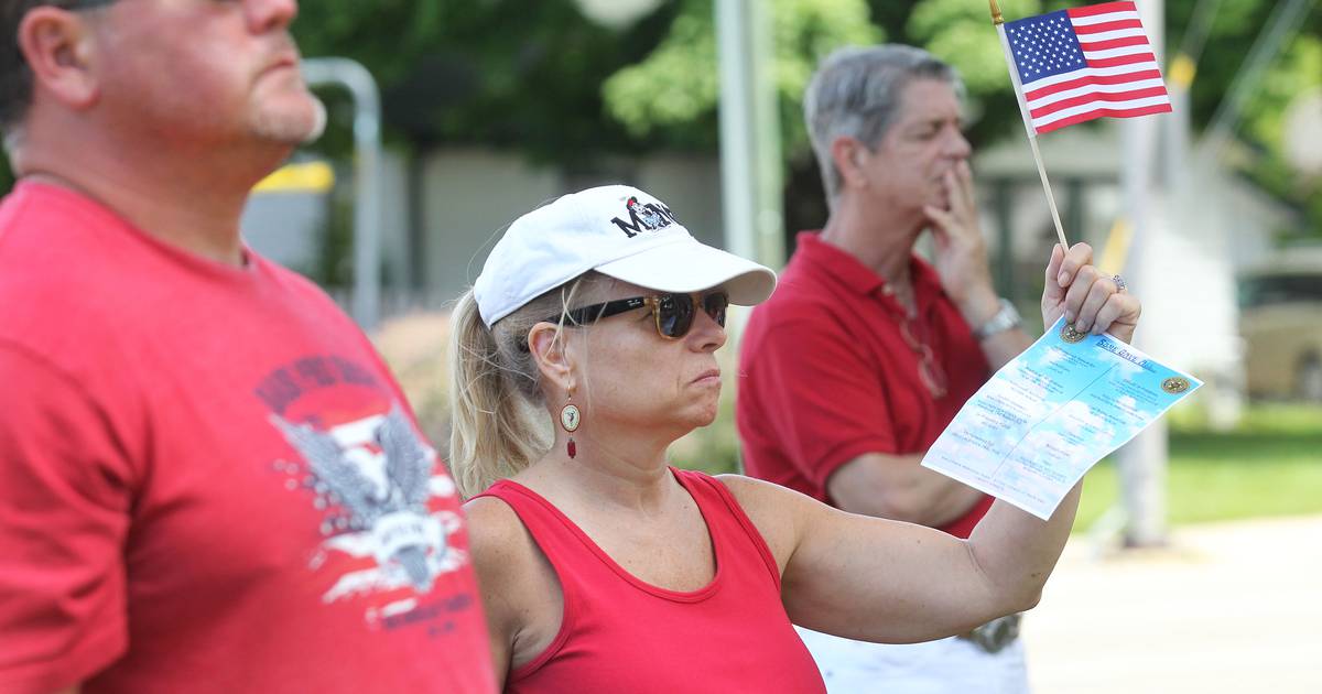 Thousands honor the nation’s fallen at Memorial Day event in Wauconda