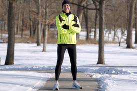 Glen Ellyn man to run ‘mind-boggling’ World Marathon Challenge in honor of his late father