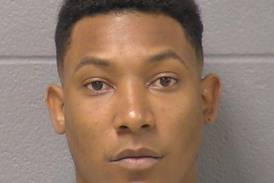 Man accused of selling fake grenades during Will County undercover operation