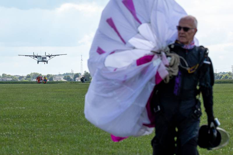 Plane lands on runway after Skydivers attempt world record jump on Friday, Aug 22, 2025 above Skydive Chicago in Ottawa.