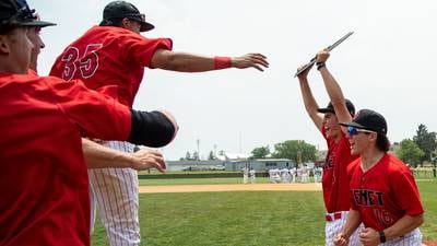 Gino Zagorac, Merrick Sullivan pace Benet to first sectional title since 2017 in win over St. Francis