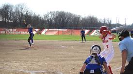 Streator freshmen Peyton Marin, Natalya Solis come through in ICE-opening win over Peotone