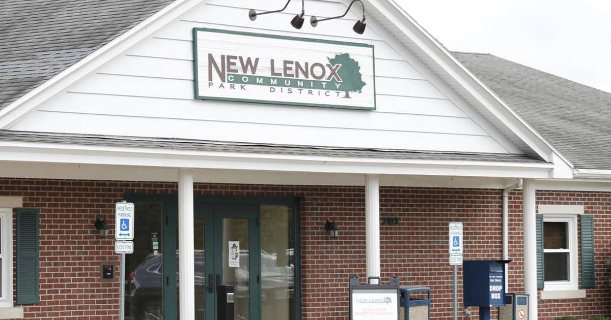 New Lenox Park District brings back ice skating to Christmas in the