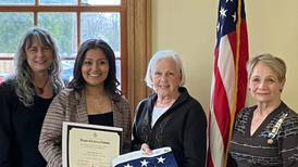 Princeton DAR presents American flag to new citizen