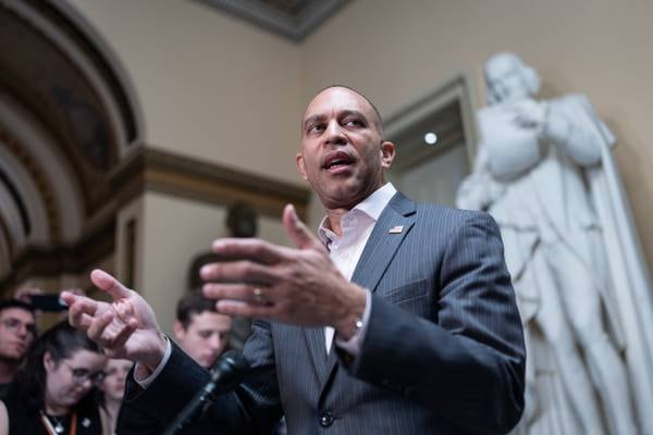 U.S. House Minority Leader Jeffries accelerates Illinois redistricting push