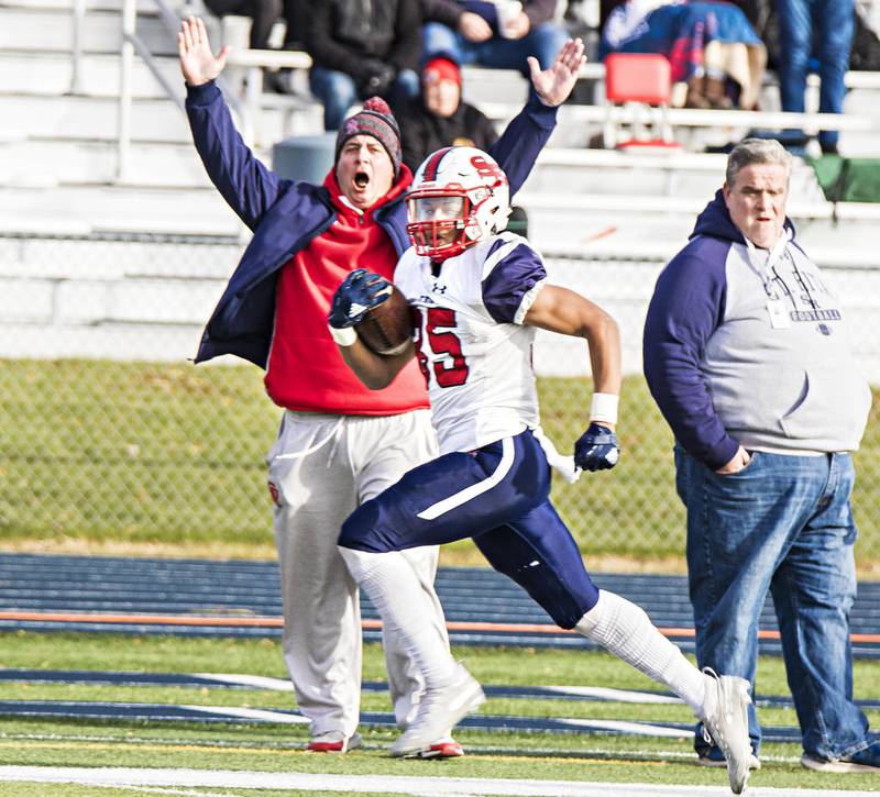 St. Rita's Kaleb Brown making his presence felt in Class 5A playoffs