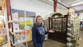VanOosten completes Illinois Certified Farmers Market Manager Program
