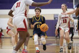 Second-half surge sends Sterling to Dixon Christmas Classic championship game