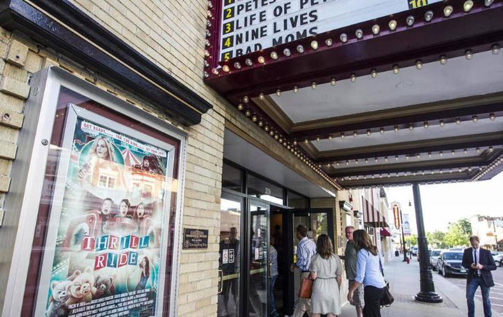 Classic Cinemas in Woodstock and Carpentersville to temporarily close