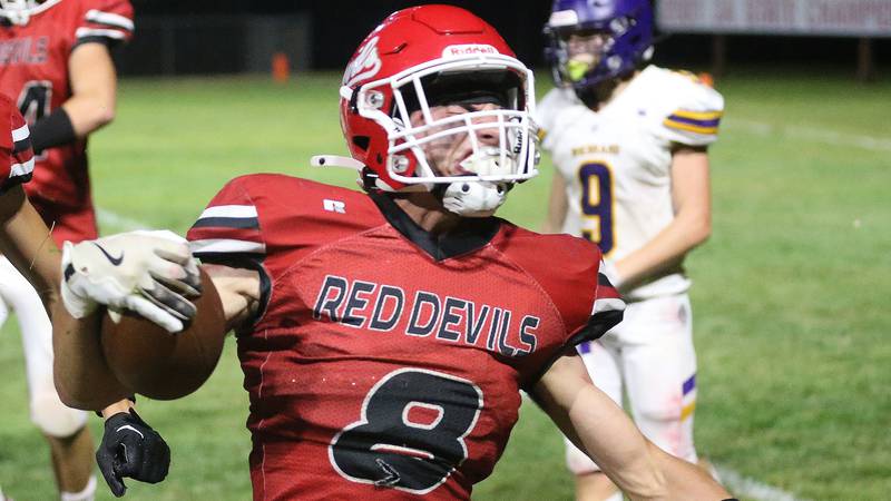 ‘All three phases’ help Hall pull out win: NewsTribune football notebook